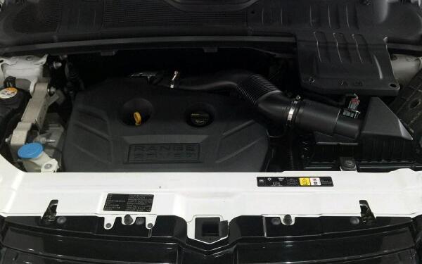 采用全新四缸發(fā)動(dòng)機(jī) 路虎極光發(fā)動(dòng)機(jī)質(zhì)量怎么樣 	