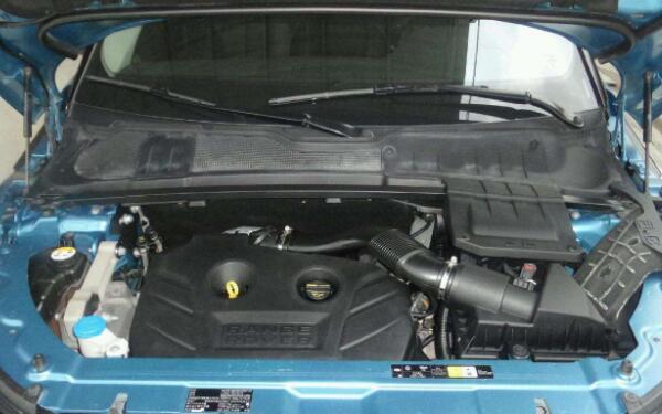 采用全新四缸發(fā)動(dòng)機(jī) 路虎極光發(fā)動(dòng)機(jī)質(zhì)量怎么樣 	