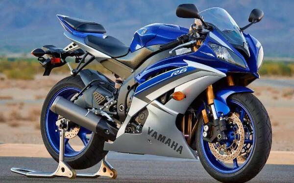 摩托車賽場(chǎng)必備武器 雅馬哈r6價(jià)格多少