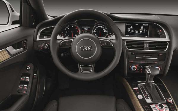 奧迪A4 allroad quattro測(cè)評(píng) 奧迪a4價(jià)格多少