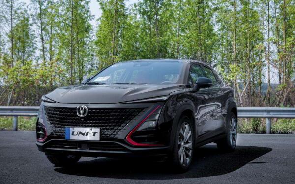 長安汽車價(jià)格大全 熱門長安車型報(bào)價(jià)多少