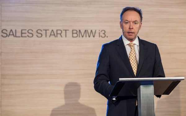 伊恩羅伯森是誰(shuí) 寶馬集團(tuán)董事