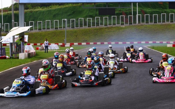 世界著名賽車(chē)比賽科普 世界八大賽車(chē)比賽有哪些