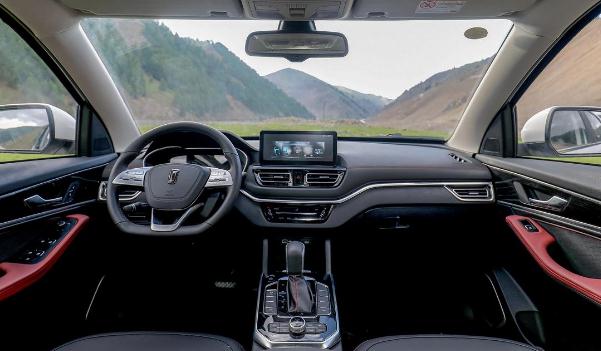 奔騰T33 1.2T車型正式上市，外觀極富動感