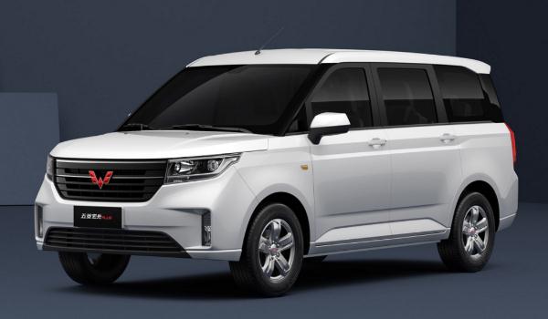 五菱宏光PLUS營運(yùn)版上市，村村通的必備車型