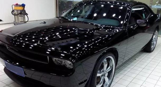 汽車(chē)打蠟封釉多少錢(qián)，打蠟好還是封釉好