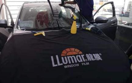 龍膜全車貼膜多少錢，常規(guī)膜5000-10000元