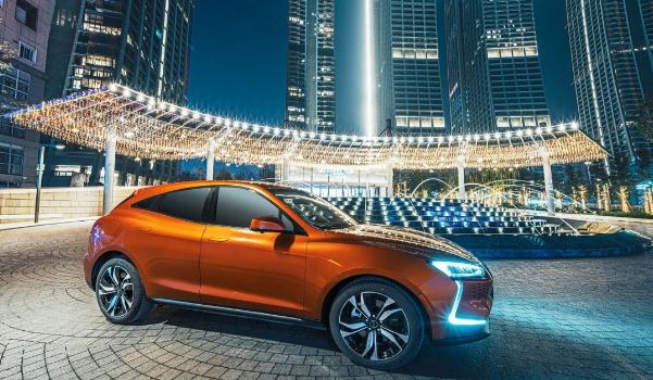 賽力斯SF5自由遠(yuǎn)征版，零百加速時(shí)間達(dá)到4秒級(jí)