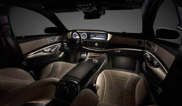 全新一代奔馳S級，車燈是最別致的亮點