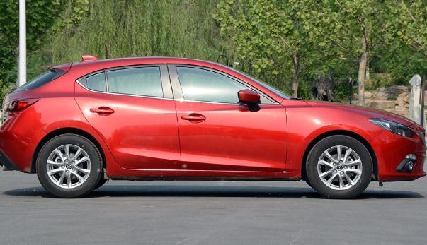 10萬買什么車，女性駕駛選那些車型好（高爾夫值得你擁有）