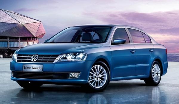 10萬(wàn)左右什么車(chē)好，軒逸VS飛度油耗很實(shí)惠（軒逸銷(xiāo)量更好）