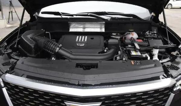 新款凱迪拉克XT6，家用商用都適合（有面子的車型）