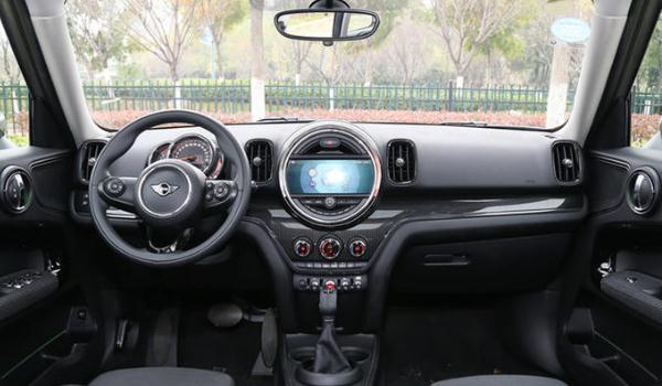 MINI COUNTRYMAN限量版，限量200臺（因為限量而珍貴）