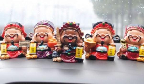 汽車擺件飾品大全圖片及價格，精致為首選（與車內(nèi)飾協(xié)調(diào)）