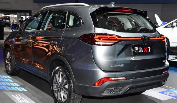 思皓X7上市，市場(chǎng)價(jià)格17.98萬元（科技感十足）