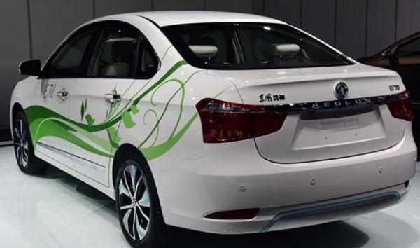 東風(fēng)風(fēng)神E70新增車型上市，三種續(xù)航選擇（滿足消費的不同需求）