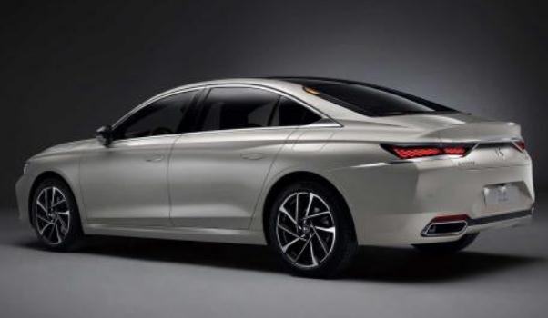 DS 9上市，“玻璃金字塔”的尾燈設(shè)計理念（顏值和實力是匹配的）