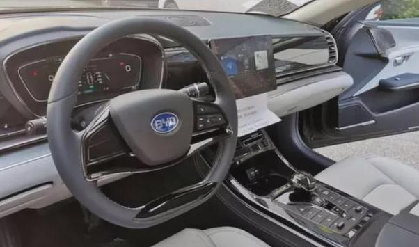 比亞迪e9純電專車上市，NEDC續(xù)航里程為506公里（售價22.98萬）