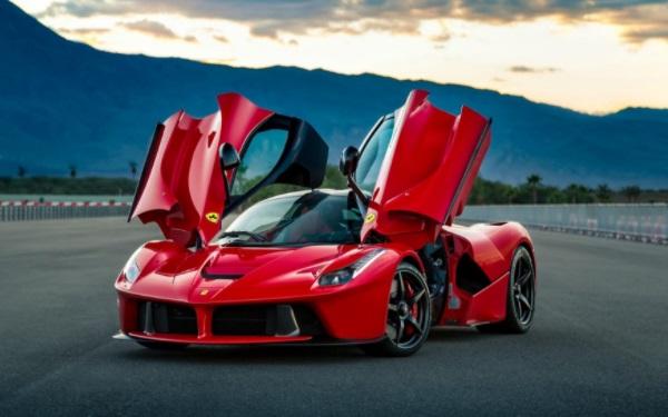 一匹馬的標(biāo)志是什么車(chē) 車(chē)標(biāo)是馬的車(chē)是什么汽車(chē)