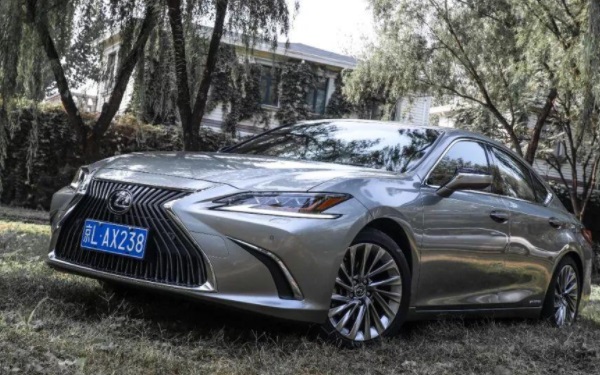 雷克薩斯es300h混動(dòng)版行情 雷克薩斯es300h價(jià)格多少