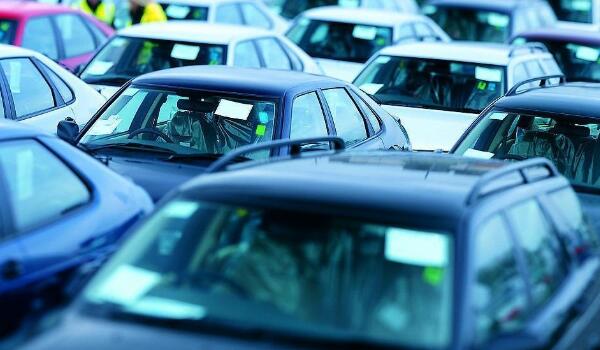 車齡6年以內(nèi)駕齡3年以上 滴滴注冊司機(jī)車輛要求