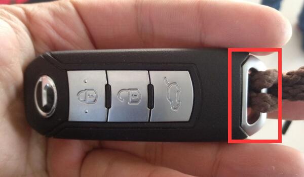 遙控鑰匙外有機(jī)關(guān)內(nèi)有乾坤 傳祺ge3鑰匙沒電怎么啟動