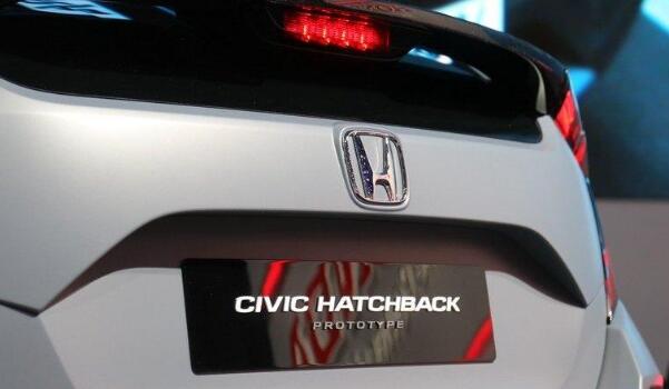 日系1.5T決戰(zhàn)美系1.3T 思域和別克威朗哪個(gè)性價(jià)比高