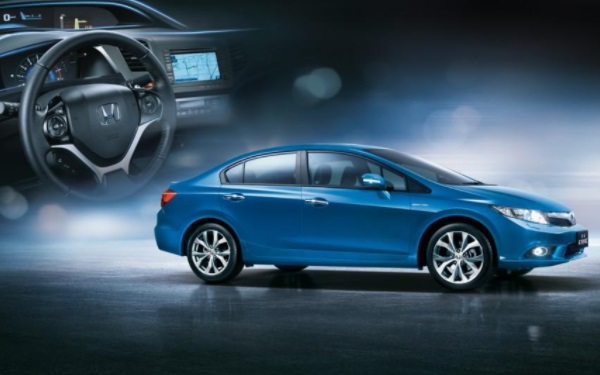 領(lǐng)克03和思域?qū)Ρ?領(lǐng)克03和思域哪個(gè)好