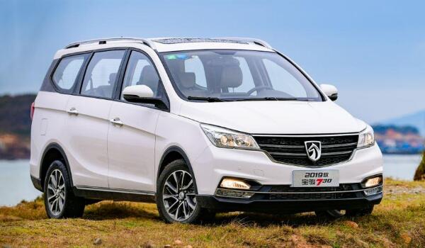 最愛國產(chǎn)1.5排量發(fā)動(dòng)機(jī) 寶駿新款車型2020上市車自動(dòng)擋