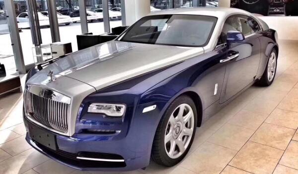車(chē)中龍鳳6.7T最大馬力600p 勞斯萊斯多少錢(qián)一輛
