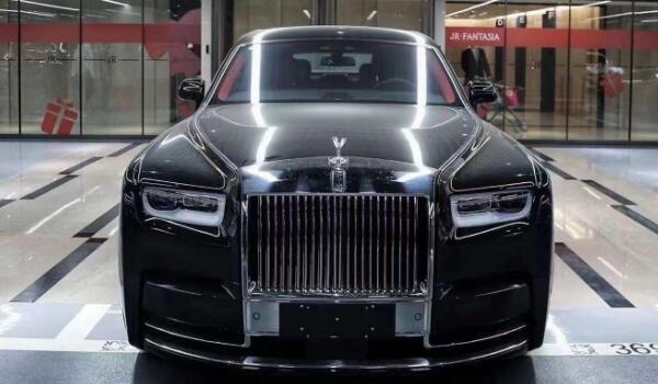 車(chē)中龍鳳6.7T最大馬力600p 勞斯萊斯多少錢(qián)一輛