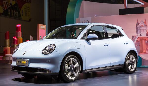 最大續(xù)航501km歐拉上榜 十幾萬的新能源汽車哪個好