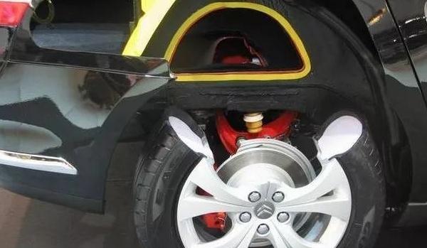 ABS防抱死制動(dòng)系統(tǒng)，有哪些優(yōu)勢（有助于行車更安全）