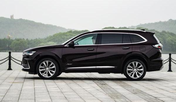 別克中型SUV昂科威Plus，7座版更實(shí)用（高端大氣的組合）