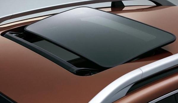 汽車天窗，奢華的配置（帶你去吹風(fēng)）