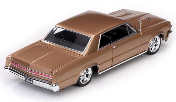 肌肉車，個(gè)性十足（霸氣外側(cè)）