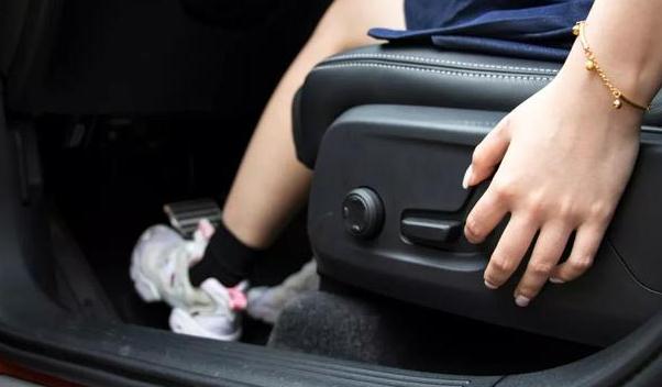 腿部支撐調(diào)節(jié)，好的駕駛技術(shù)離不開坐姿（座椅調(diào)節(jié)的重要性）