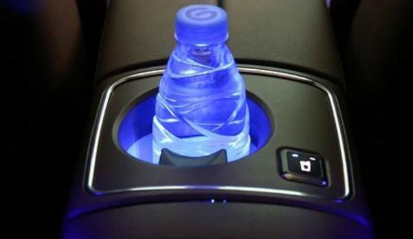 加熱制冷杯架，春夏秋冬隨心所欲（太貼心了）