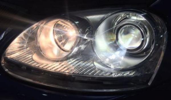 什么是近光燈，鹵素?zé)舸┩噶茫▋r(jià)格便宜、安裝方便）