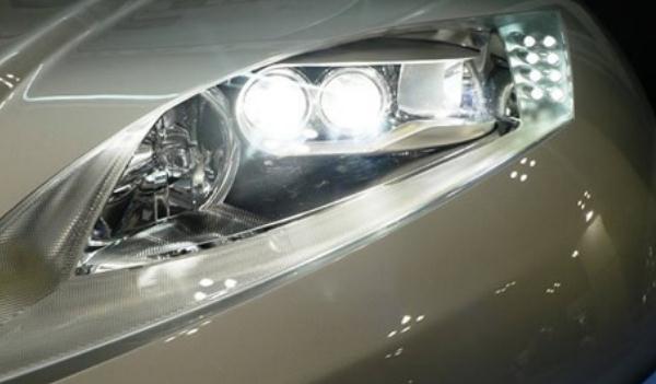 什么是轉(zhuǎn)向頭燈，全面消除盲區(qū)（安全更全面）