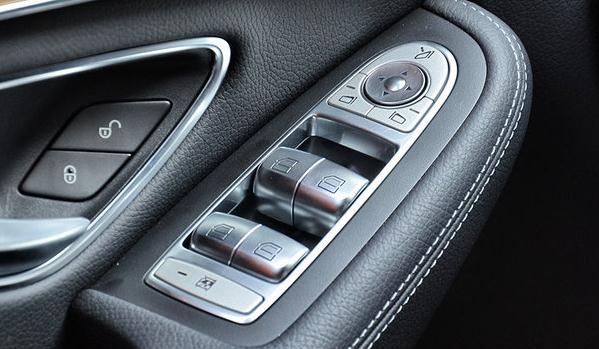 什么是車窗一鍵升降功能，提高駕駛安全系數(shù)（隨意升降調(diào)整）