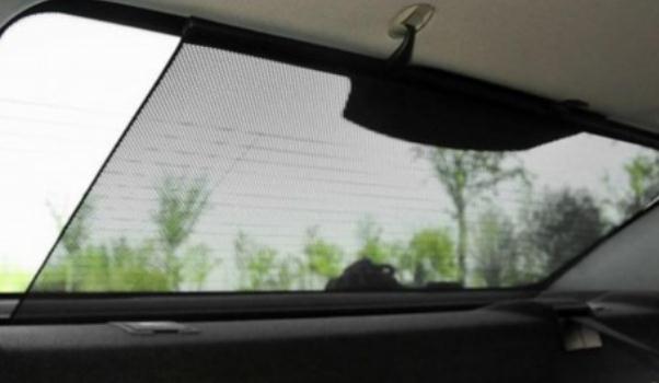 什么是后風擋遮陽簾，能夠遮擋紫外線（夜間不宜使用）