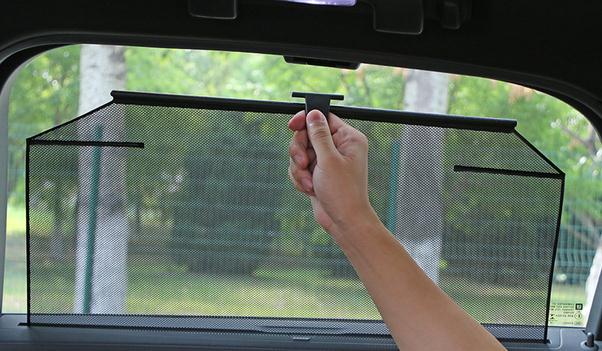 什么是后風擋遮陽簾，能夠遮擋紫外線（夜間不宜使用）