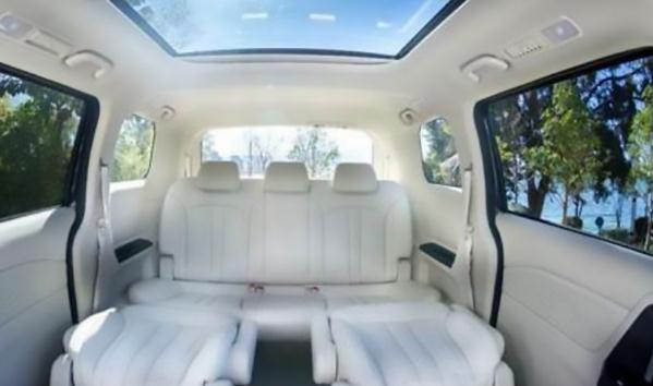 什么是后排側(cè)隱私玻璃，高端大氣有檔次（擁有更舒適的環(huán)境）