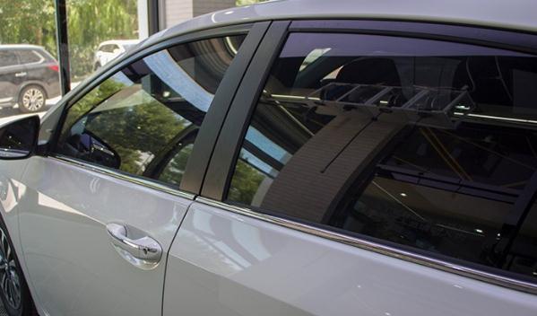 什么是后排側(cè)隱私玻璃，高端大氣有檔次（擁有更舒適的環(huán)境）