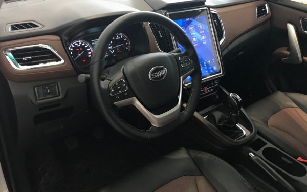 新款斯威X7正式上市 新車售價(jià)10萬起