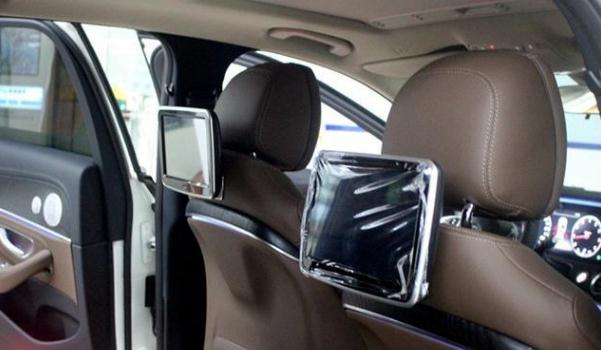 什么是后排液晶屏，高端車型的配置（長途坐車不寂寞）