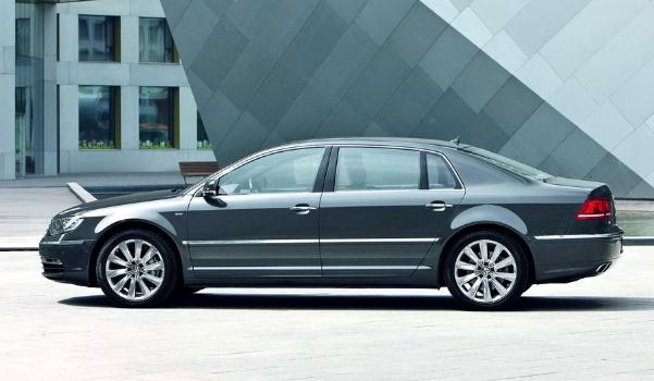 輝騰多少錢一輛，不怕奔馳寶馬，就怕大眾帶字母（奢華低調(diào)不起眼）