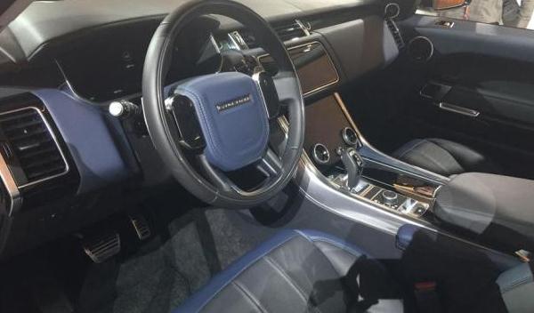 攬勝運(yùn)動(dòng)版多少錢，成功男士心中的夢(mèng)（路虎攬勝成功的標(biāo)志）