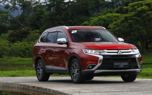 20萬級別的經(jīng)典越野車 歐藍(lán)德最新價(jià)格直降2萬